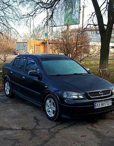 Черный Опель Астра, объемом двигателя 1.6 л и пробегом 210 тыс. км за 3100 $, фото 1 на Automoto.ua
