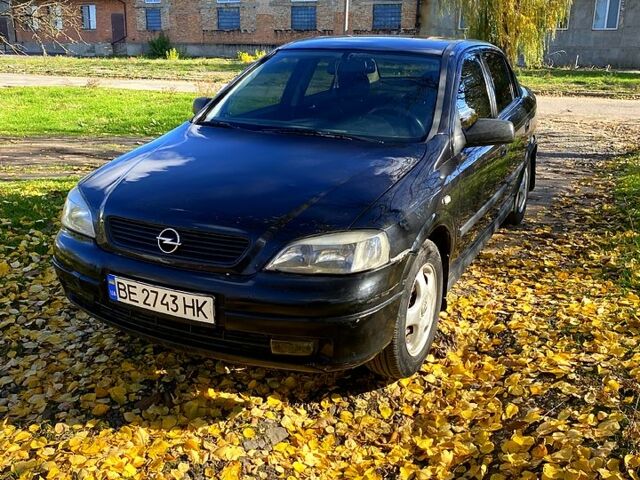 Черный Опель Астра, объемом двигателя 1.4 л и пробегом 168 тыс. км за 2450 $, фото 1 на Automoto.ua