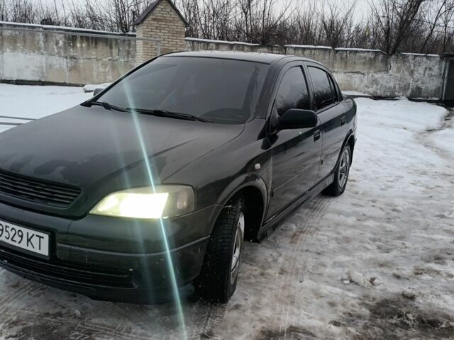 Черный Опель Астра, объемом двигателя 0 л и пробегом 90 тыс. км за 2329 $, фото 1 на Automoto.ua