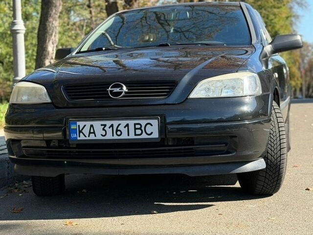 Чорний Опель Астра, об'ємом двигуна 1.6 л та пробігом 194 тис. км за 4200 $, фото 1 на Automoto.ua