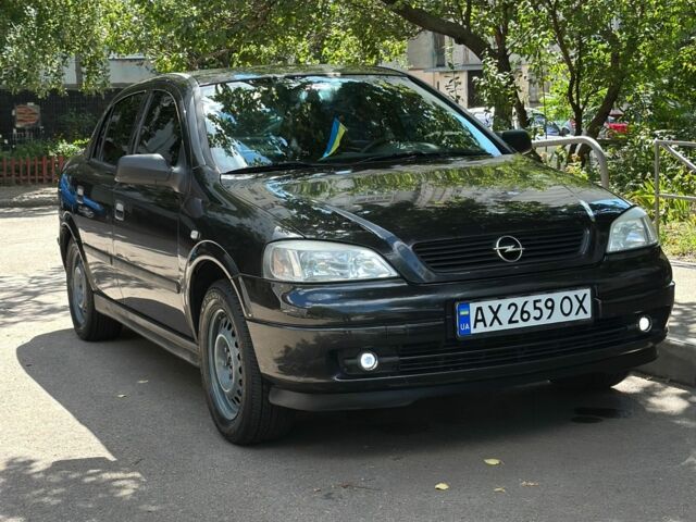 Черный Опель Астра, объемом двигателя 1.6 л и пробегом 137 тыс. км за 3700 $, фото 1 на Automoto.ua
