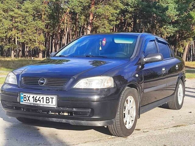 Чорний Опель Астра, об'ємом двигуна 1.6 л та пробігом 194 тис. км за 3900 $, фото 1 на Automoto.ua