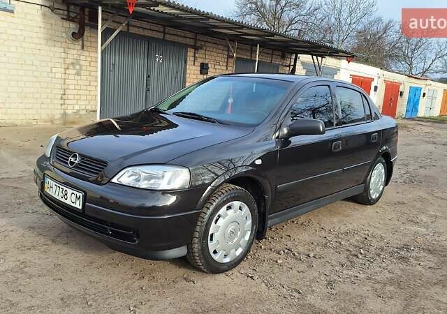 Чорний Опель Астра, об'ємом двигуна 1.6 л та пробігом 52 тис. км за 5600 $, фото 1 на Automoto.ua