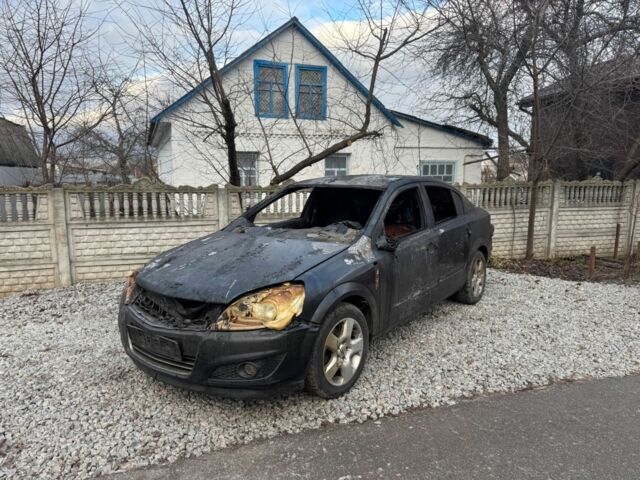 Черный Опель Астра, объемом двигателя 1.6 л и пробегом 1 тыс. км за 750 $, фото 1 на Automoto.ua