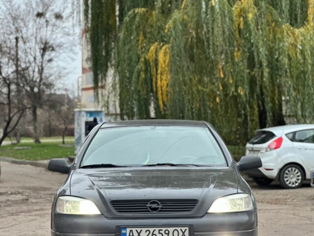 Черный Опель Астра, объемом двигателя 1.6 л и пробегом 149 тыс. км за 2900 $, фото 1 на Automoto.ua