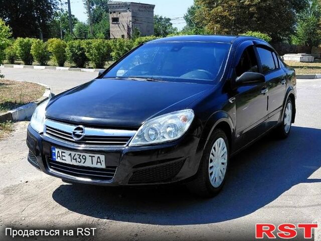 Чорний Опель Астра, об'ємом двигуна 1.8 л та пробігом 200 тис. км за 2700 $, фото 1 на Automoto.ua