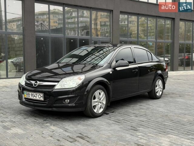 Чорний Опель Астра, об'ємом двигуна 1.6 л та пробігом 118 тис. км за 7300 $, фото 1 на Automoto.ua
