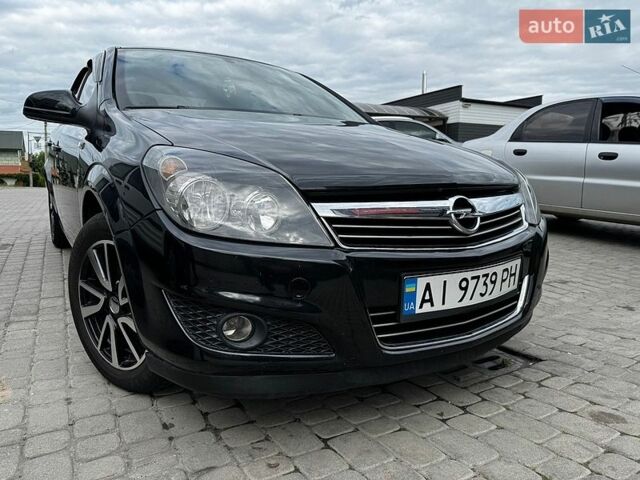 Черный Опель Астра, объемом двигателя 1.6 л и пробегом 156 тыс. км за 6100 $, фото 1 на Automoto.ua