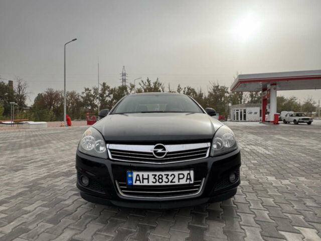 Черный Опель Астра, объемом двигателя 1.6 л и пробегом 217 тыс. км за 6700 $, фото 1 на Automoto.ua