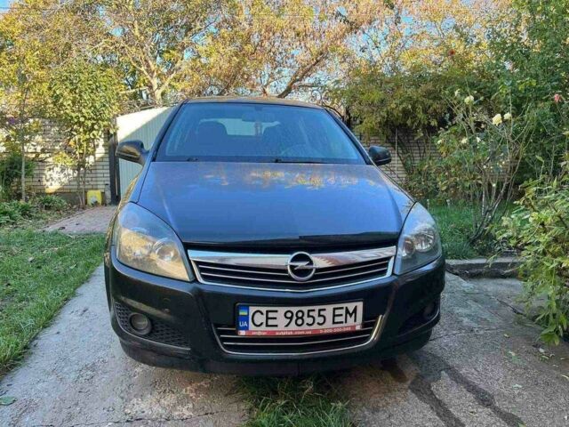 Черный Опель Астра, объемом двигателя 1.6 л и пробегом 218 тыс. км за 5500 $, фото 1 на Automoto.ua