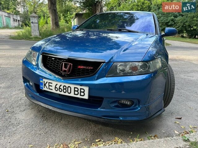 Черный Опель Астра, объемом двигателя 1.8 л и пробегом 300 тыс. км за 4313 $, фото 1 на Automoto.ua