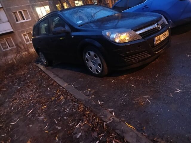 Черный Опель Астра, объемом двигателя 2 л и пробегом 250 тыс. км за 2367 $, фото 1 на Automoto.ua