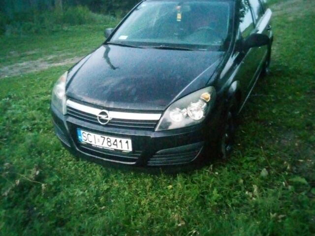 Черный Опель Астра, объемом двигателя 1.9 л и пробегом 430 тыс. км за 1580 $, фото 1 на Automoto.ua