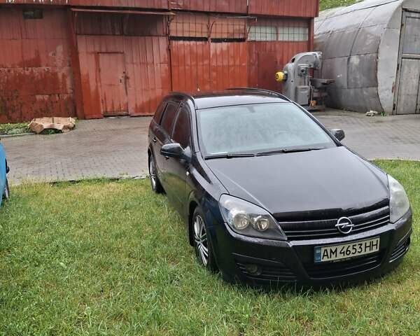 Чорний Опель Астра, об'ємом двигуна 1.69 л та пробігом 350 тис. км за 4000 $, фото 1 на Automoto.ua