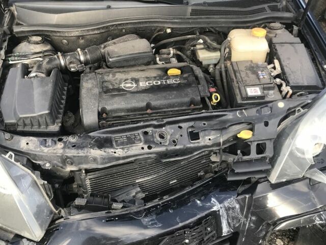 Чорний Опель Астра, об'ємом двигуна 1.6 л та пробігом 200 тис. км за 2000 $, фото 1 на Automoto.ua