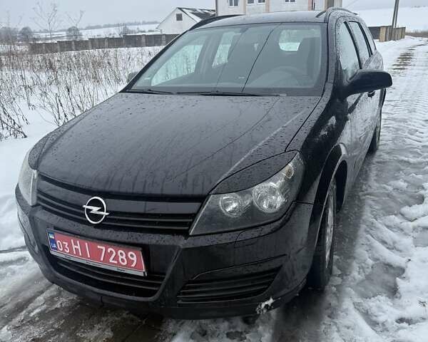 Черный Опель Астра, объемом двигателя 1.6 л и пробегом 300 тыс. км за 4800 $, фото 1 на Automoto.ua