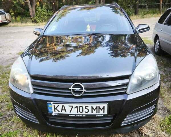 Черный Опель Астра, объемом двигателя 1.8 л и пробегом 180 тыс. км за 4800 $, фото 1 на Automoto.ua