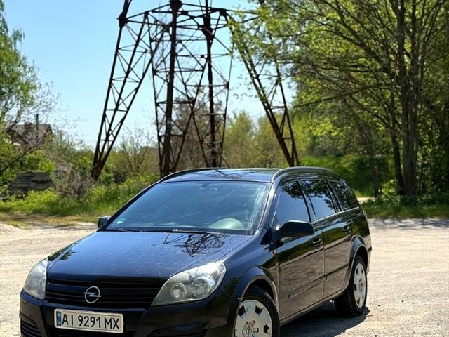 Черный Опель Астра, объемом двигателя 1.9 л и пробегом 0 тыс. км за 4700 $, фото 1 на Automoto.ua