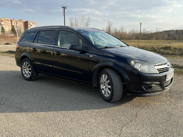 Черный Опель Астра, объемом двигателя 1.7 л и пробегом 440 тыс. км за 3150 $, фото 1 на Automoto.ua