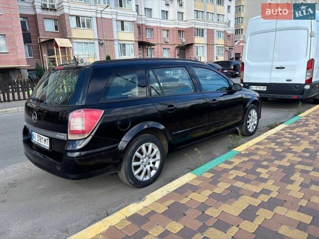 Черный Опель Астра, объемом двигателя 1.6 л и пробегом 350 тыс. км за 3500 $, фото 1 на Automoto.ua