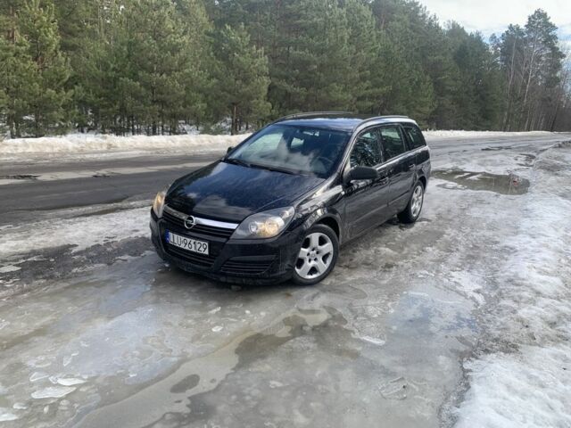 Черный Опель Астра, объемом двигателя 1.9 л и пробегом 235 тыс. км за 2250 $, фото 1 на Automoto.ua