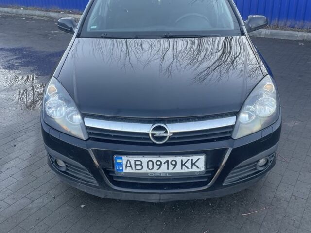 Чорний Опель Астра, об'ємом двигуна 1.6 л та пробігом 350 тис. км за 3600 $, фото 1 на Automoto.ua