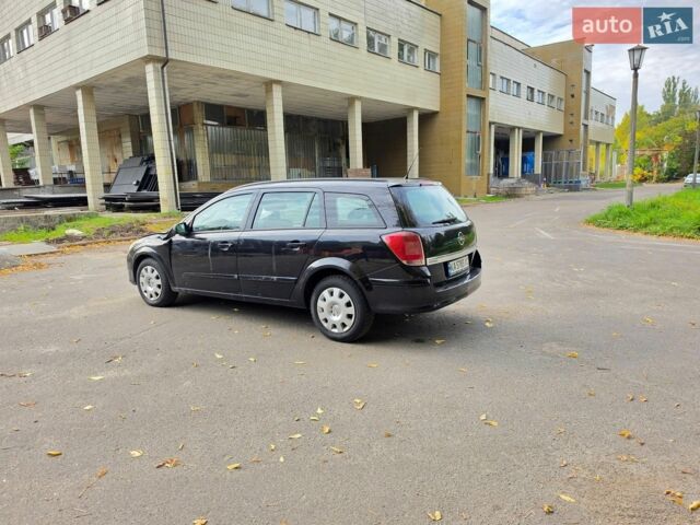 Черный Опель Астра, объемом двигателя 1.8 л и пробегом 200 тыс. км за 1800 $, фото 1 на Automoto.ua