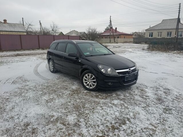 Черный Опель Астра, объемом двигателя 1.9 л и пробегом 300 тыс. км за 2600 $, фото 1 на Automoto.ua