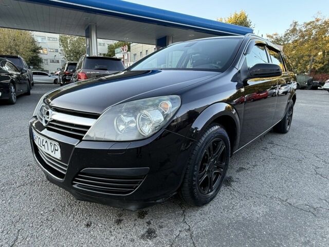 Черный Опель Астра, объемом двигателя 1.7 л и пробегом 230 тыс. км за 3999 $, фото 1 на Automoto.ua