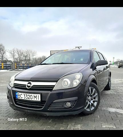 Чорний Опель Астра, об'ємом двигуна 1.9 л та пробігом 303 тис. км за 4600 $, фото 1 на Automoto.ua