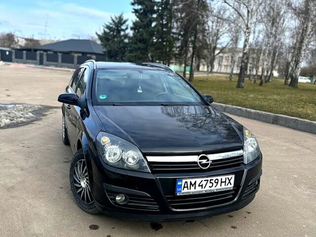Черный Опель Астра, объемом двигателя 1.6 л и пробегом 232 тыс. км за 4800 $, фото 1 на Automoto.ua