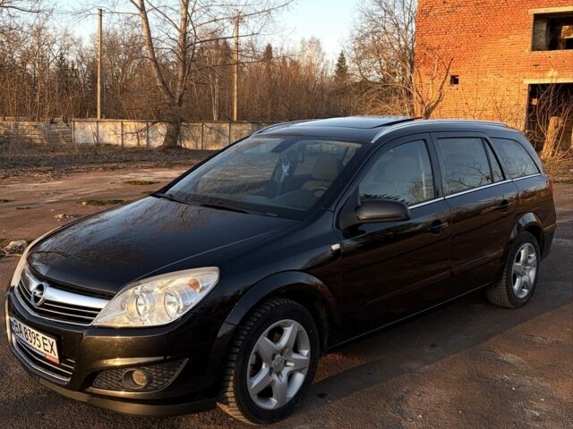 Черный Опель Астра, объемом двигателя 1.8 л и пробегом 263 тыс. км за 5600 $, фото 1 на Automoto.ua