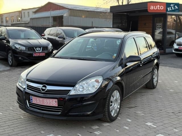 Чорний Опель Астра, об'ємом двигуна 1.6 л та пробігом 251 тис. км за 4399 $, фото 1 на Automoto.ua