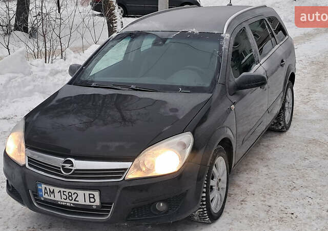 Чорний Опель Астра, об'ємом двигуна 1.6 л та пробігом 199 тис. км за 4900 $, фото 1 на Automoto.ua