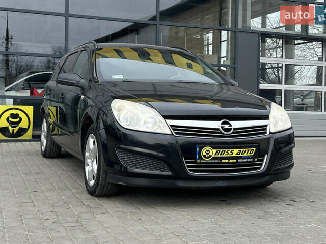 Чорний Опель Астра, об'ємом двигуна 1.69 л та пробігом 250 тис. км за 5000 $, фото 1 на Automoto.ua