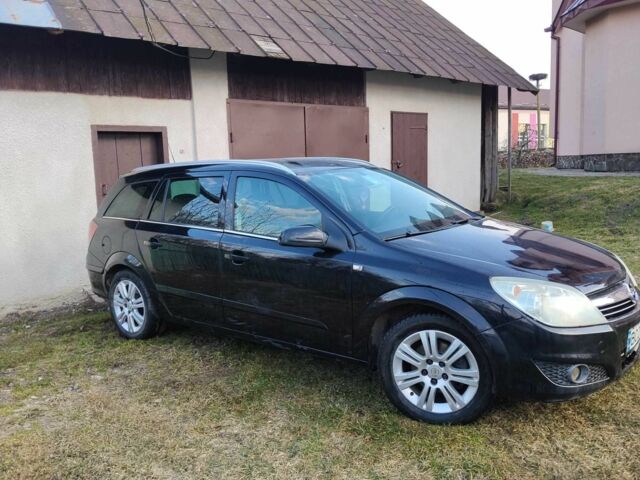 Черный Опель Астра, объемом двигателя 1.7 л и пробегом 200 тыс. км за 3700 $, фото 1 на Automoto.ua