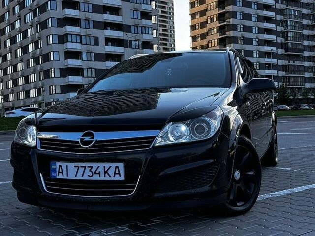 Черный Опель Астра, объемом двигателя 1.9 л и пробегом 380 тыс. км за 4300 $, фото 1 на Automoto.ua