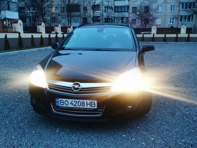 Чорний Опель Астра, об'ємом двигуна 1.6 л та пробігом 245 тис. км за 4950 $, фото 1 на Automoto.ua