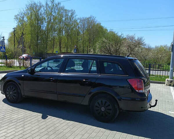 Черный Опель Астра, объемом двигателя 0 л и пробегом 230 тыс. км за 4850 $, фото 1 на Automoto.ua