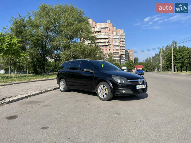 Черный Опель Астра, объемом двигателя 1.6 л и пробегом 250 тыс. км за 4900 $, фото 1 на Automoto.ua