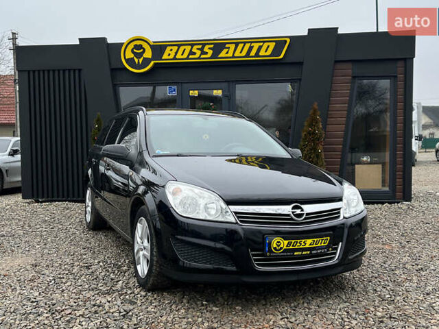 Черный Опель Астра, объемом двигателя 1.6 л и пробегом 260 тыс. км за 6200 $, фото 1 на Automoto.ua