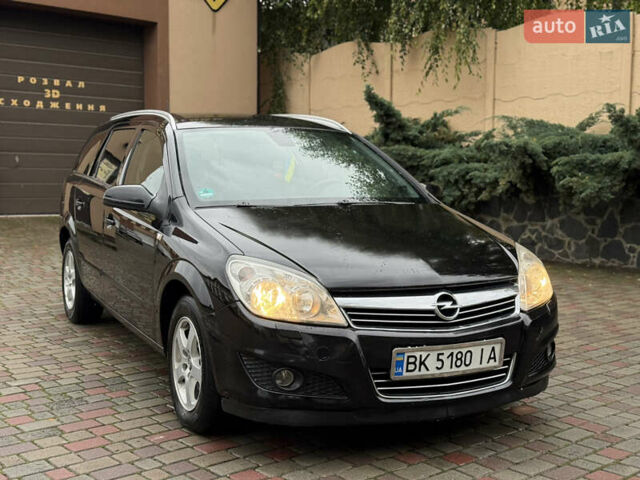 Черный Опель Астра, объемом двигателя 1.69 л и пробегом 330 тыс. км за 4700 $, фото 1 на Automoto.ua
