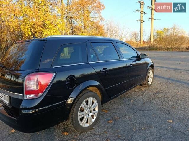Опель Астра 2008 у Луцьку на Automoto.ua Чорний Опель Астра, об'ємом двигуна 1.6 л та пробігом 228 тис. км за 4900 $, фото 1 на Automoto.ua