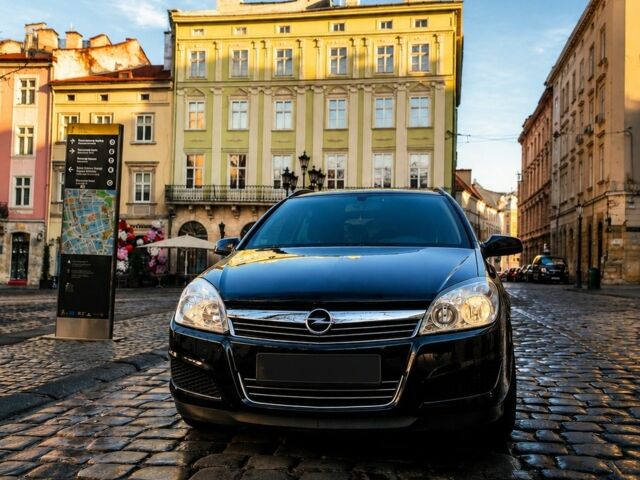 Черный Опель Астра, объемом двигателя 0 л и пробегом 290 тыс. км за 4359 $, фото 1 на Automoto.ua