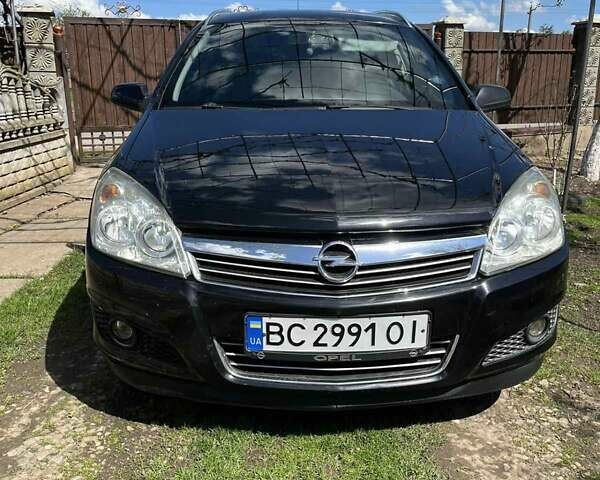Черный Опель Астра, объемом двигателя 1.6 л и пробегом 218 тыс. км за 5000 $, фото 1 на Automoto.ua