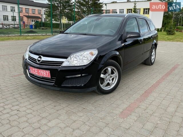 Черный Опель Астра, объемом двигателя 1.6 л и пробегом 229 тыс. км за 5000 $, фото 1 на Automoto.ua