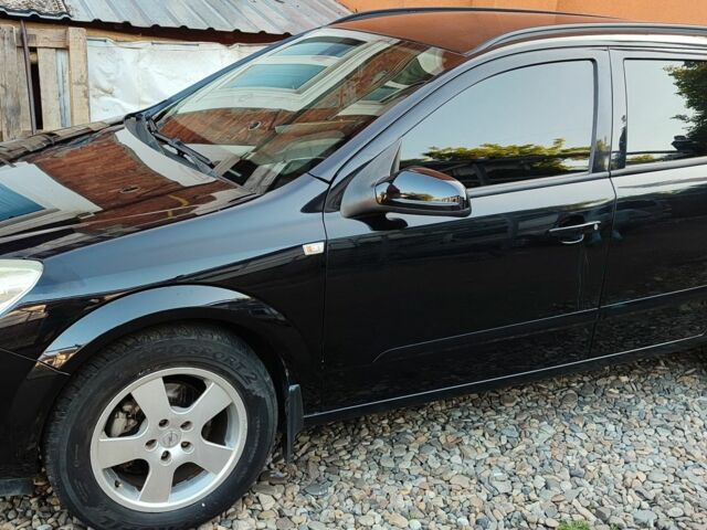 Чорний Опель Астра, об'ємом двигуна 0 л та пробігом 250 тис. км за 5600 $, фото 1 на Automoto.ua