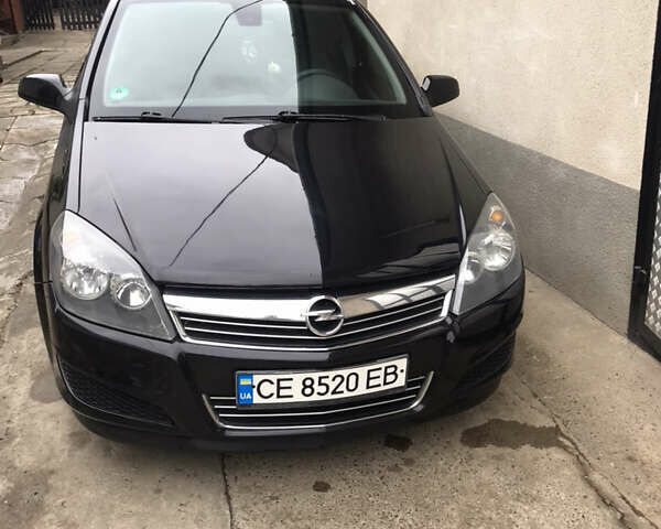 Чорний Опель Астра, об'ємом двигуна 1.69 л та пробігом 285 тис. км за 5400 $, фото 1 на Automoto.ua