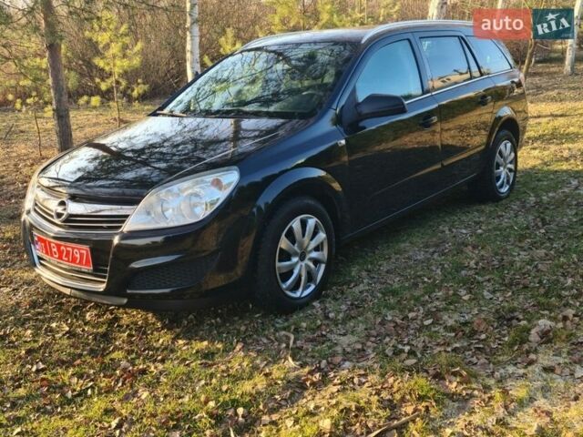 Черный Опель Астра, объемом двигателя 1.6 л и пробегом 230 тыс. км за 4750 $, фото 1 на Automoto.ua