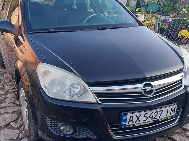 Черный Опель Астра, объемом двигателя 1.6 л и пробегом 221 тыс. км за 4500 $, фото 1 на Automoto.ua